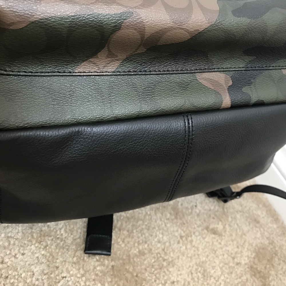 $550 NWT COACH CHARLES  Signature Camo F59914 - Picture 4 of 8